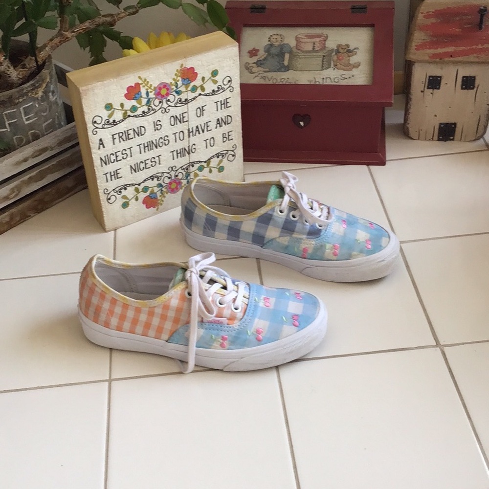 ‘Vans’ Authentic Colorful Gingham Lace-Up Low-Top Sneakers